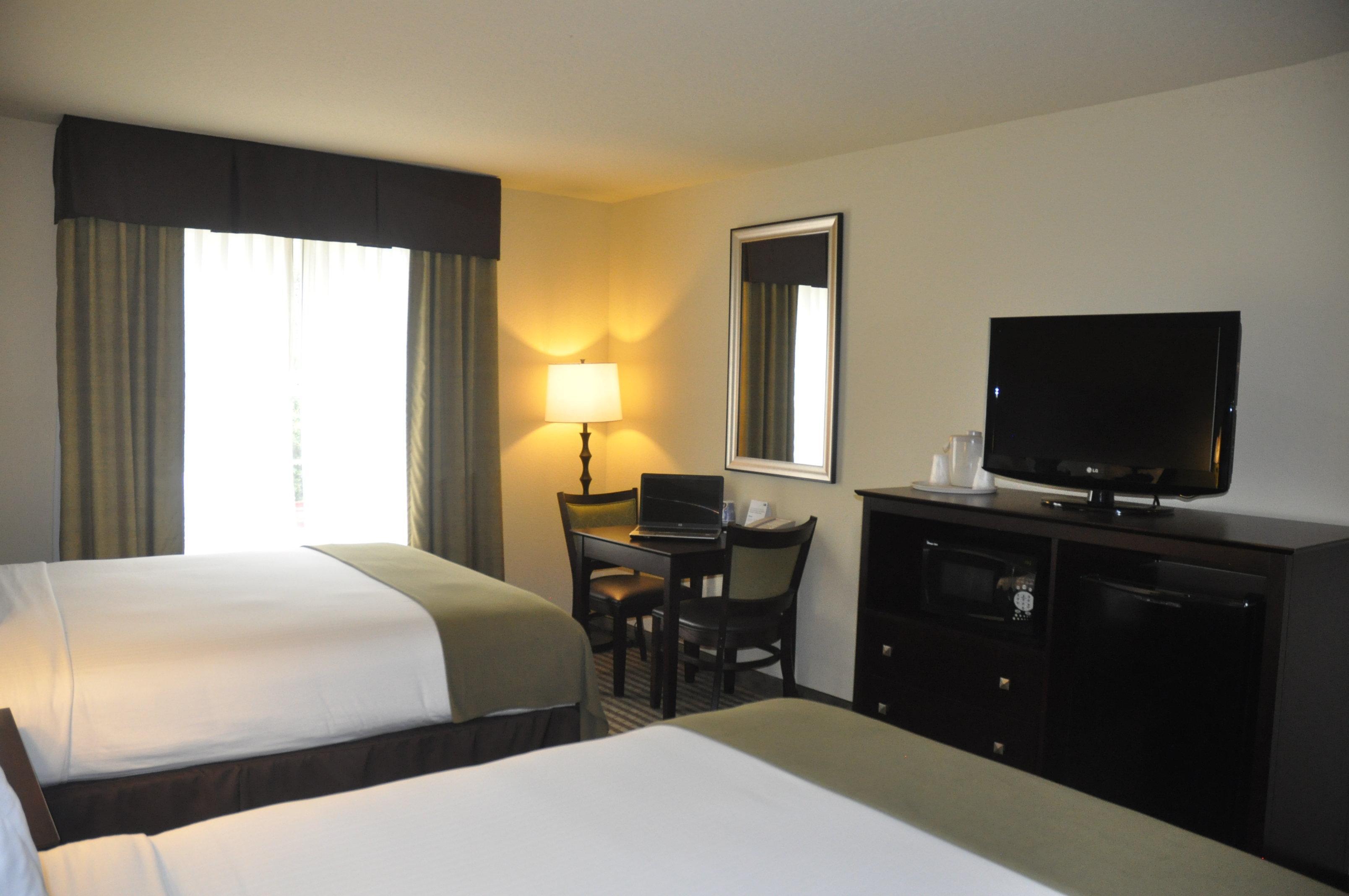 Express & Sarasota East By Ihg Hotel 3*